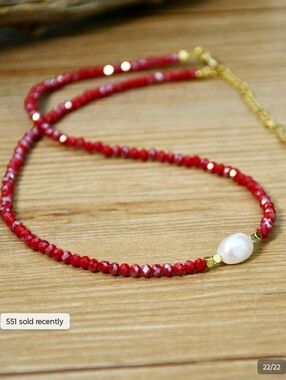 Red Crystal Beaded Natural  Water Pearl   Choker Necklace - Gold Accents